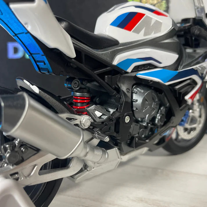 BMW M1000RR
